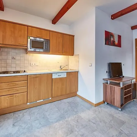 Midtown * Σάαλμπαχ-Χίντεργκλεμ